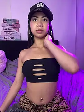 Miia coollins online show from April 16, 9:39 pm