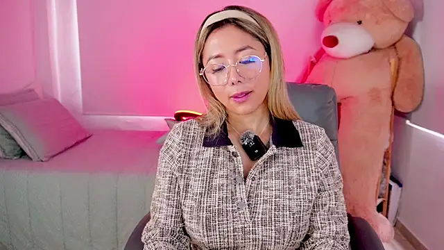 YourAmazonKam online show from April 13, 12:28 pm