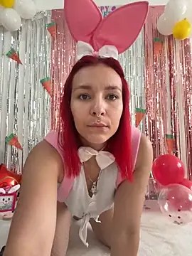 Amelie-RedHoney online show from April 5, 3:44 pm