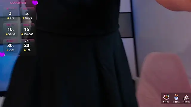 purrAmelinaa online show from April 6, 8:32 pm