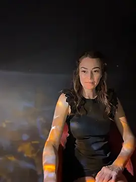 Sindy Mindy  online show from April 19, 5:02 pm