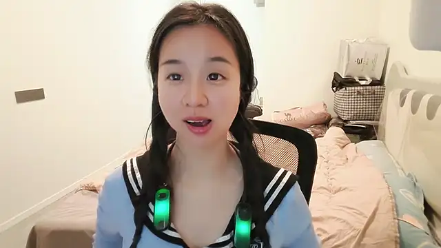 Sweet Tang online show from April 16, 1:50 am