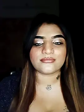 Sanaya Gil online show from April 13, 7:36 pm