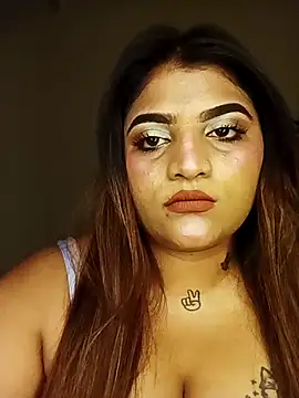 Sanaya Gil online show from April 10, 4:46 pm