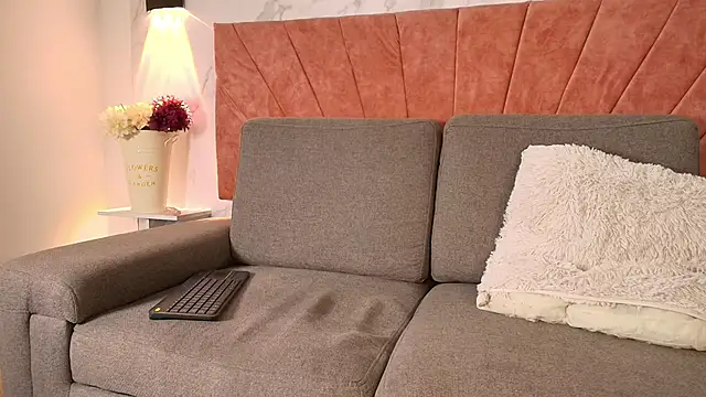 MeganEvanss   online show from April 28, 2:27 am