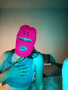 Nancyflores online show from April 19, 5:29 am