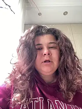 curly elise online show from April 7, 11:23 am