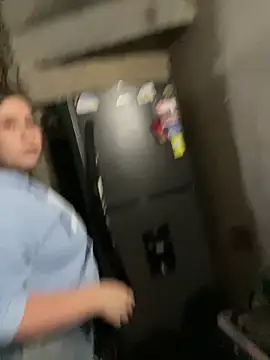 Amber rosse outdoors online show from April 18, 1:30 am