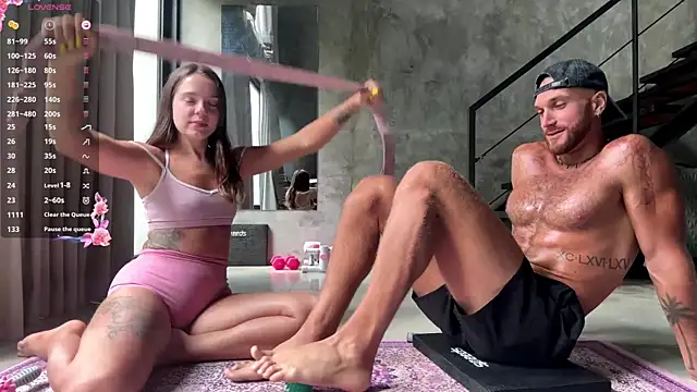 ChrissyBradick online show from April 19, 1:27 am