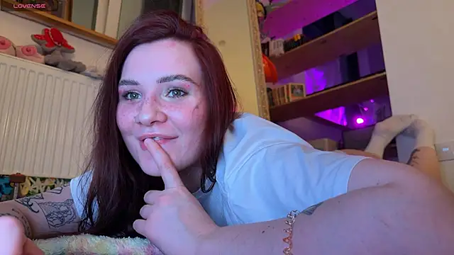 AurikTrix online show from March 26, 2:30 pm