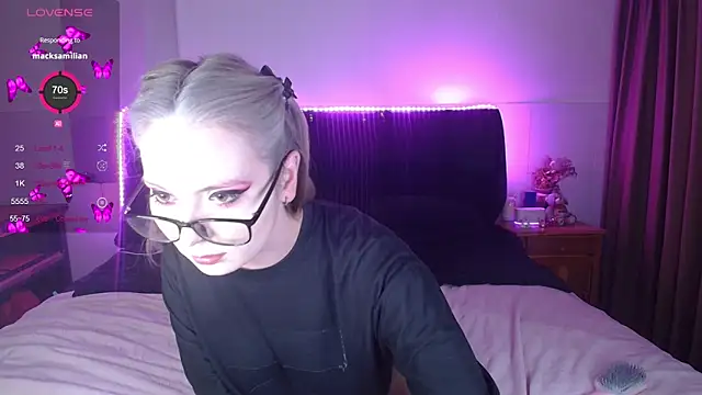 ammyska online show from April 11, 6:30 am