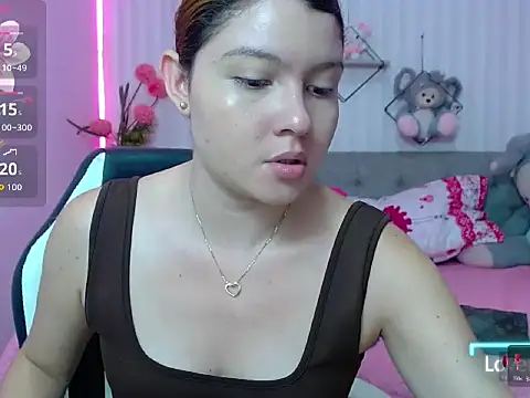 honey-blossom online show from April 21, 4:25 pm