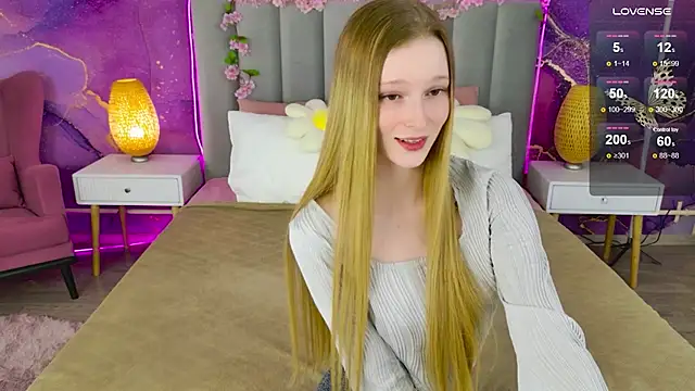 Mollydollzz online show from April 17, 3:14 pm