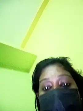 bannerjeesneha20 online show from April 18, 10:53 pm