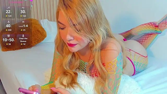 Sami Loveee  online show from April 10, 10:38 pm