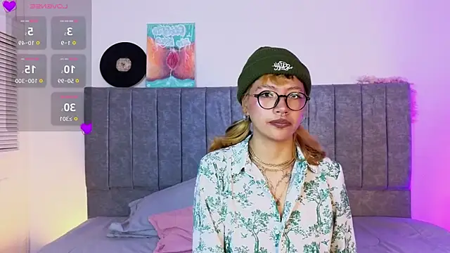 Luna Blooms online show from April 11, 11:47 am