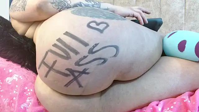 Melanie Nasty Whooree online show from March 24, 9:31 pm