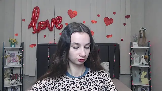 Je55icaBreeze online show from April 15, 5:19 am