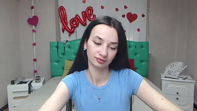 Je55icaBreeze online show from April 21, 5:14 am