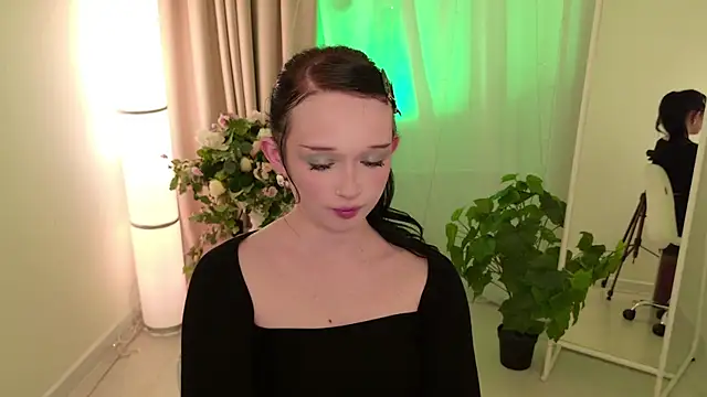 Flora Ray online show from April 1, 1:41 pm