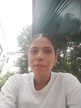 wet vika online show from April 8, 11:34 am