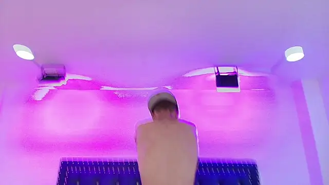 Chelsea and max online show from March 29, 6:34 am