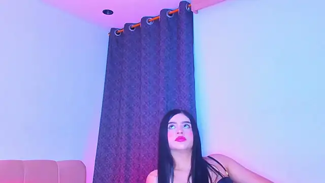 SweetLittleQueenBat online show from April 7, 4:47 am