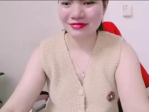 Suhynxx online show from April 4, 1:04 am