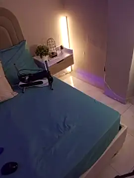 Nahomyrain online show from April 18, 3:42 am