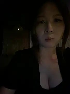 Lola666999 online show from April 3, 1:53 pm