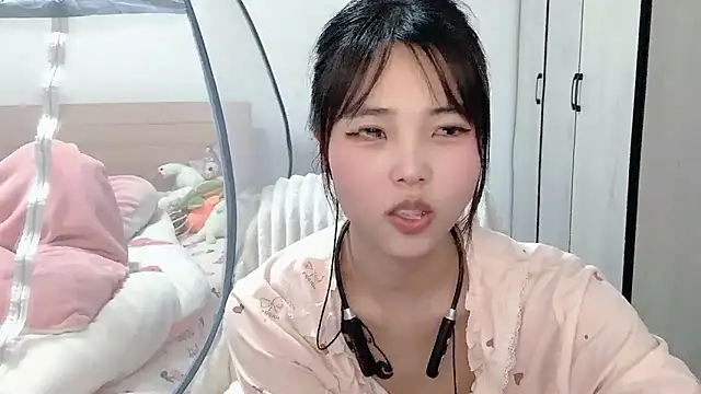 xiaodanta- online show from April 18, 11:24 am