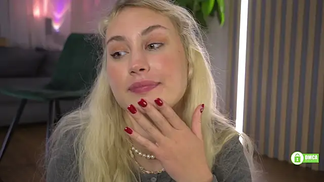  Kateline  online show from March 25, 4:43 pm