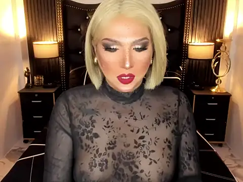 urasianhotfucker online show from April 15, 5:46 pm