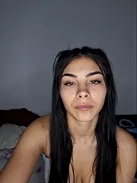 Crissdesire online show from March 29, 3:22 pm