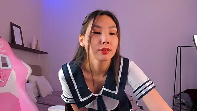 LexieLee online show from May 21, 10:02 am