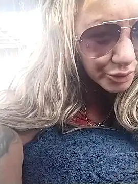 Exotic ParisX online show from April 14, 3:01 pm