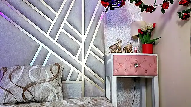 ValerieWoodsl online show from July 22, 9:16 pm