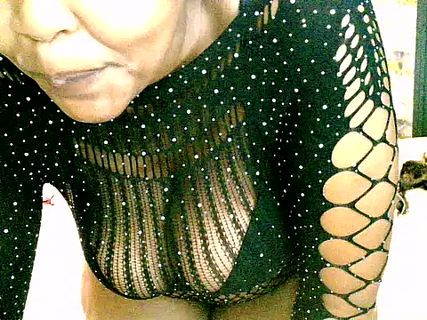 BustyBUNNYWORXXX online show from April 10, 6:47 pm