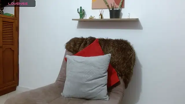 ivanna dl online show from April 18, 1:08 am