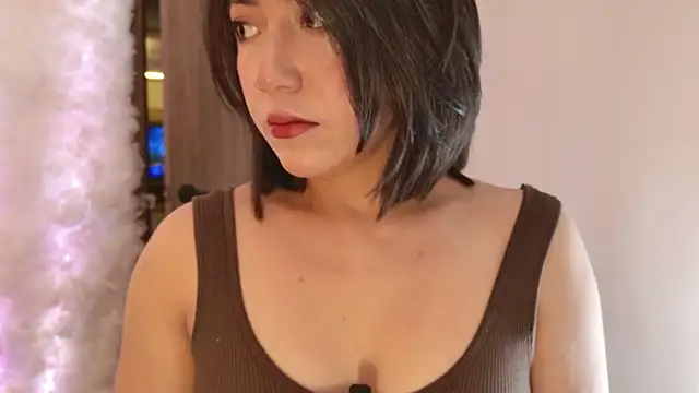 SweetMaiaX online show from April 23, 12:41 am