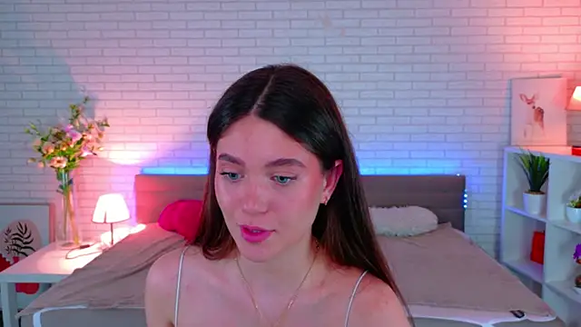 SunnyBloss online show from April 18, 2:52 pm