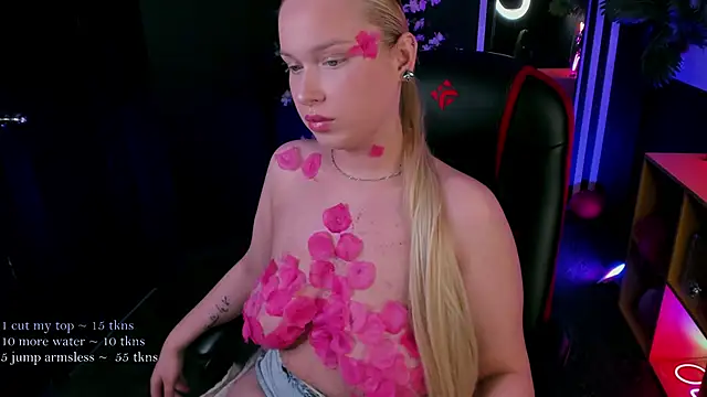 angelic coy online show from April 17, 4:31 pm