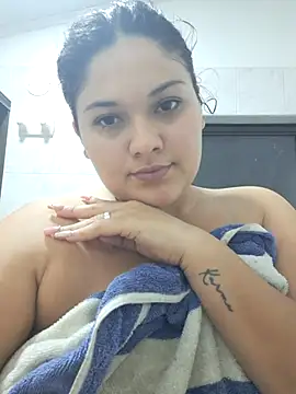 madison abril online show from April 13, 3:52 am