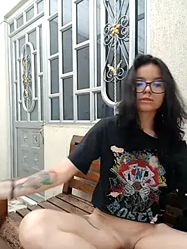 coffeeandbread online show from April 5, 6:51 pm