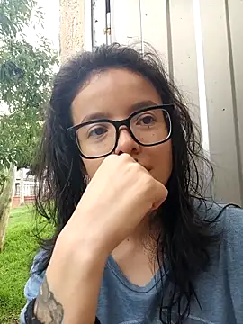 coffeeandbread online show from April 3, 6:06 pm