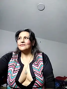 Merlyna Goldenss online show from April 11, 6:30 am