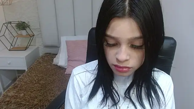 mia velvetk online show from April 20, 3:31 am