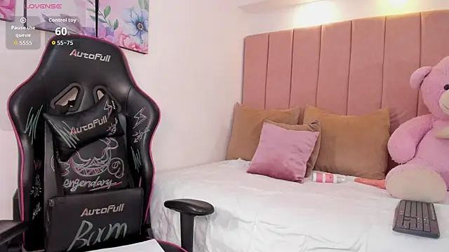 natalia vela online show from June 3, 2:33 pm