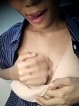 Miyumi1137 online show from April 1, 1:41 pm