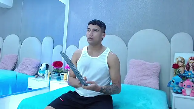 party duo playboy online show from April 3, 11:36 pm